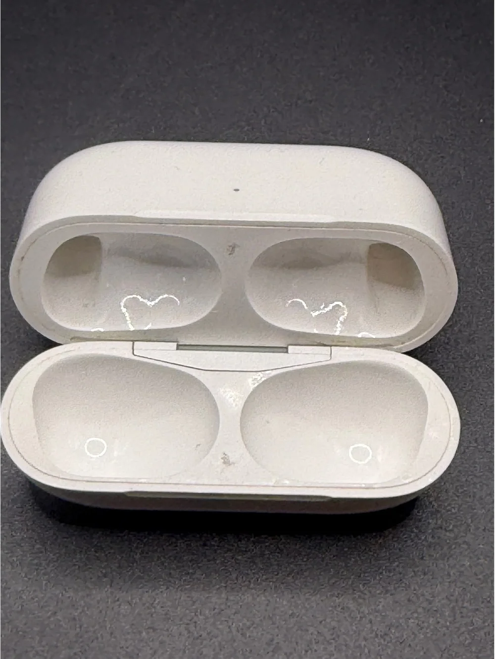 Genuine Apple AirPods Pro 2nd Gen MagSafe Charging Case Only (Lightning) A2700